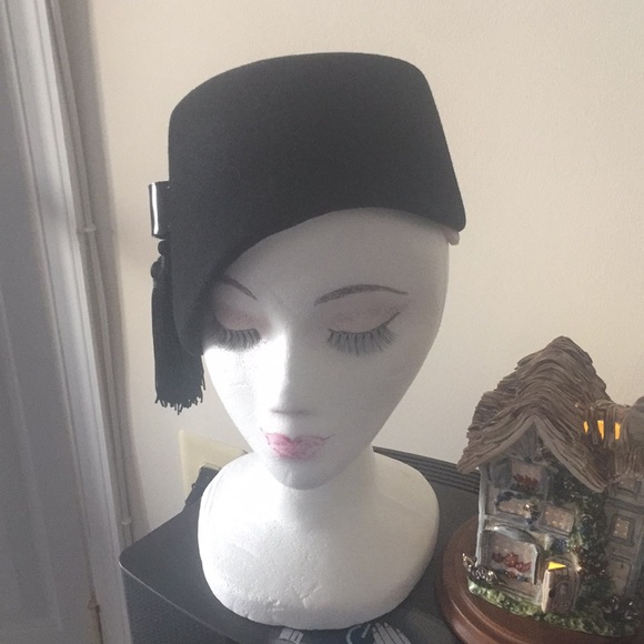 Adolfo ll Accessories - Vintage Adolfo II felt hat